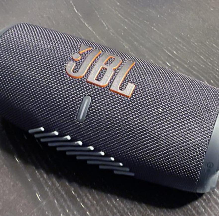 Immersive Soundscapes: Delving into the JBL Charge 5’s Audio Performance